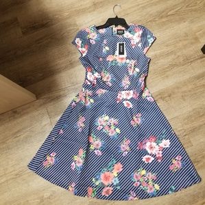 ECI floral fit n'flaire dress size small